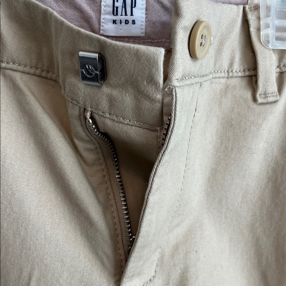 NWT GAP Kids Tan Shorts - Picture 4 of 13